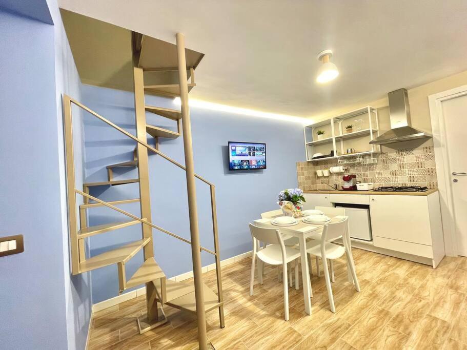 Isabel Suite Неаполь Екстер'єр фото