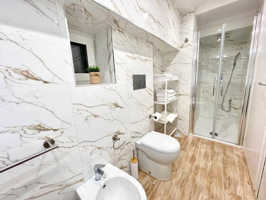 Isabel Suite Неаполь Екстер'єр фото