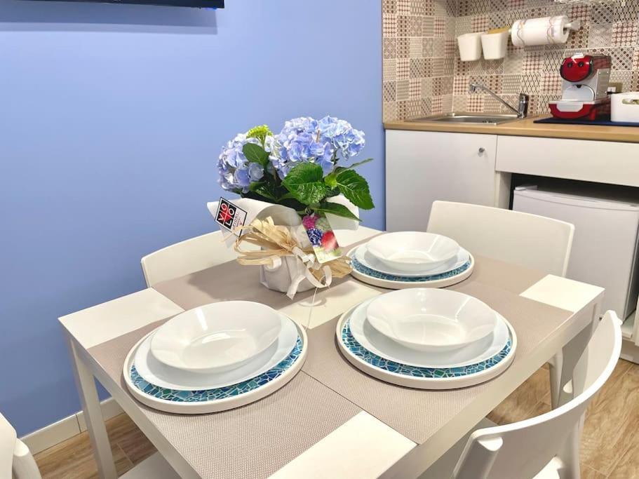 Isabel Suite Неаполь Екстер'єр фото