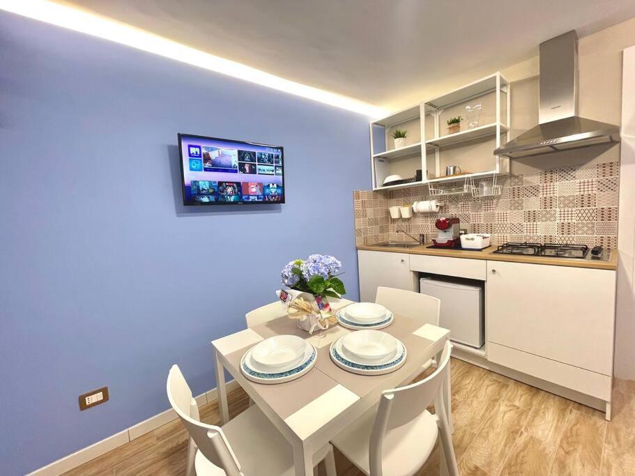Isabel Suite Неаполь Екстер'єр фото