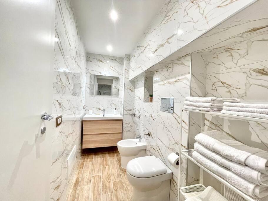 Isabel Suite Неаполь Екстер'єр фото
