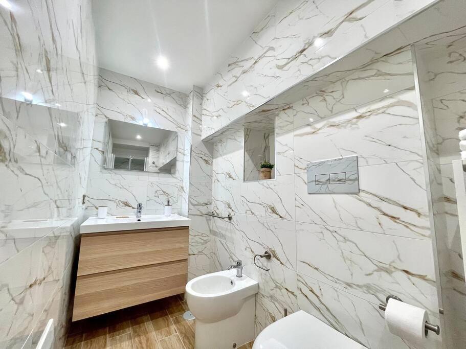 Isabel Suite Неаполь Екстер'єр фото