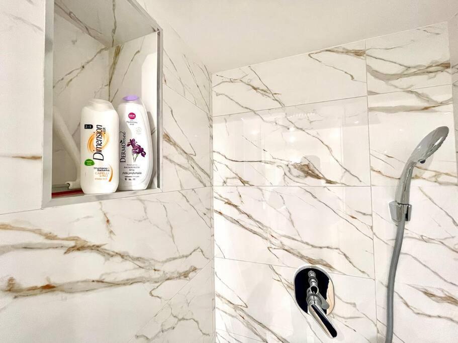 Isabel Suite Неаполь Екстер'єр фото