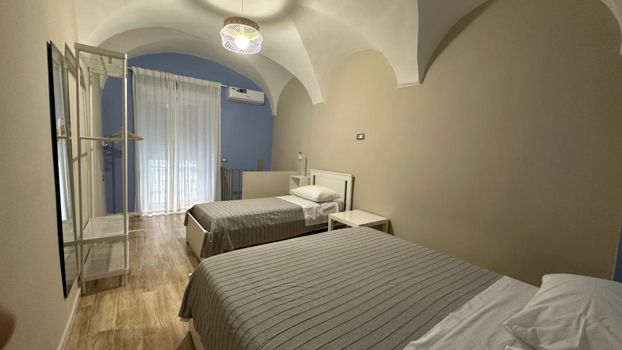 Isabel Suite Неаполь Екстер'єр фото