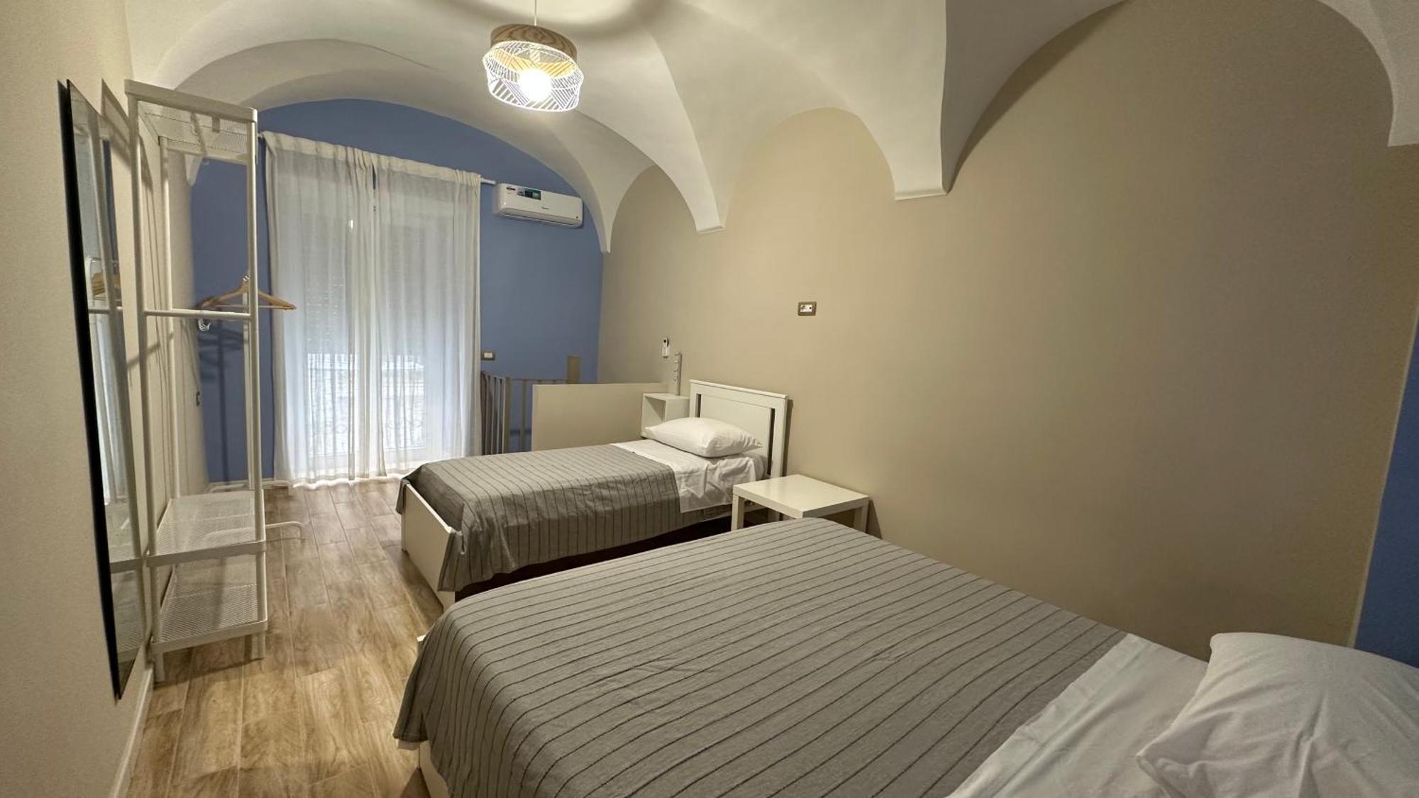 Isabel Suite Неаполь Екстер'єр фото