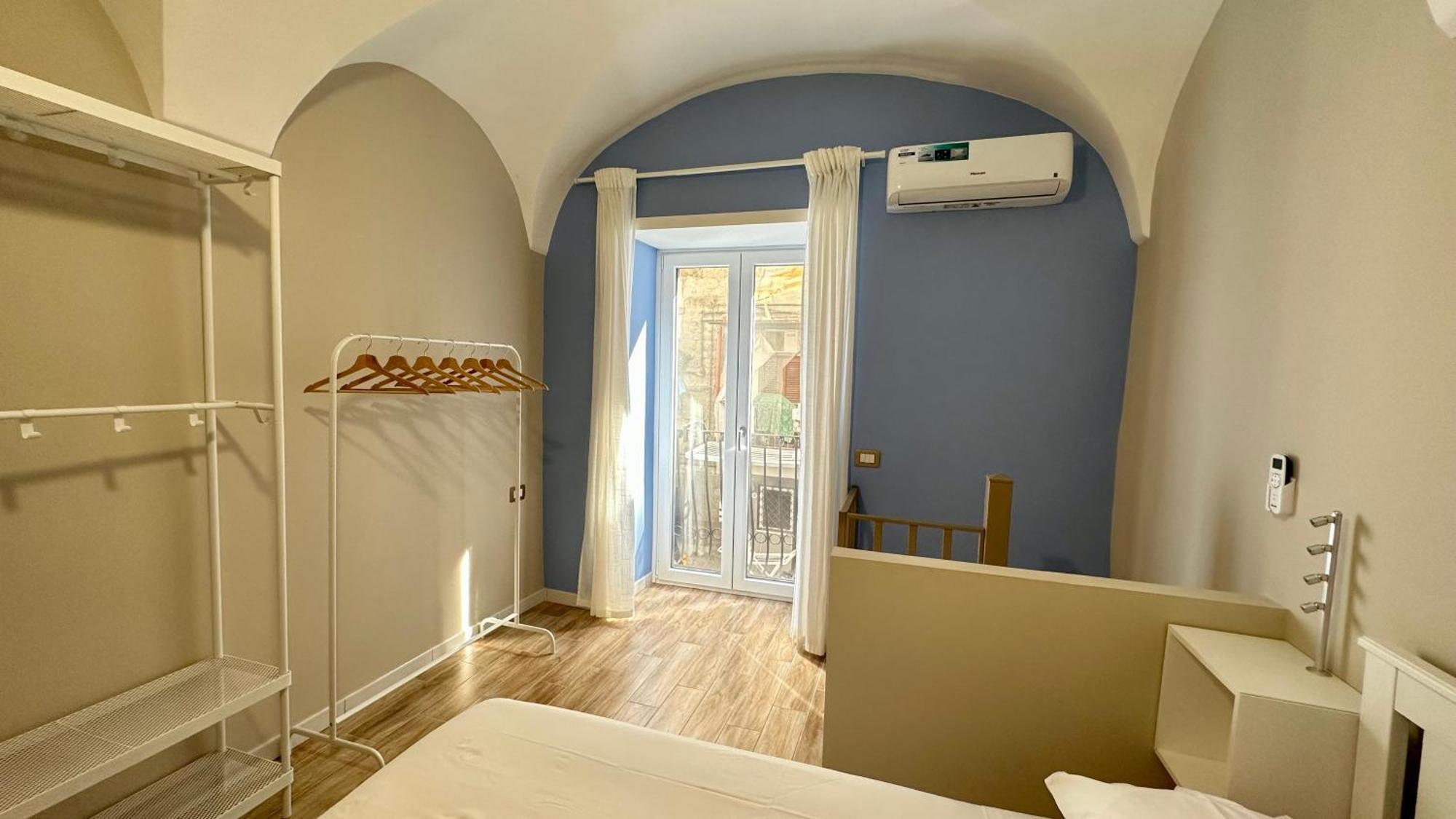 Isabel Suite Неаполь Екстер'єр фото
