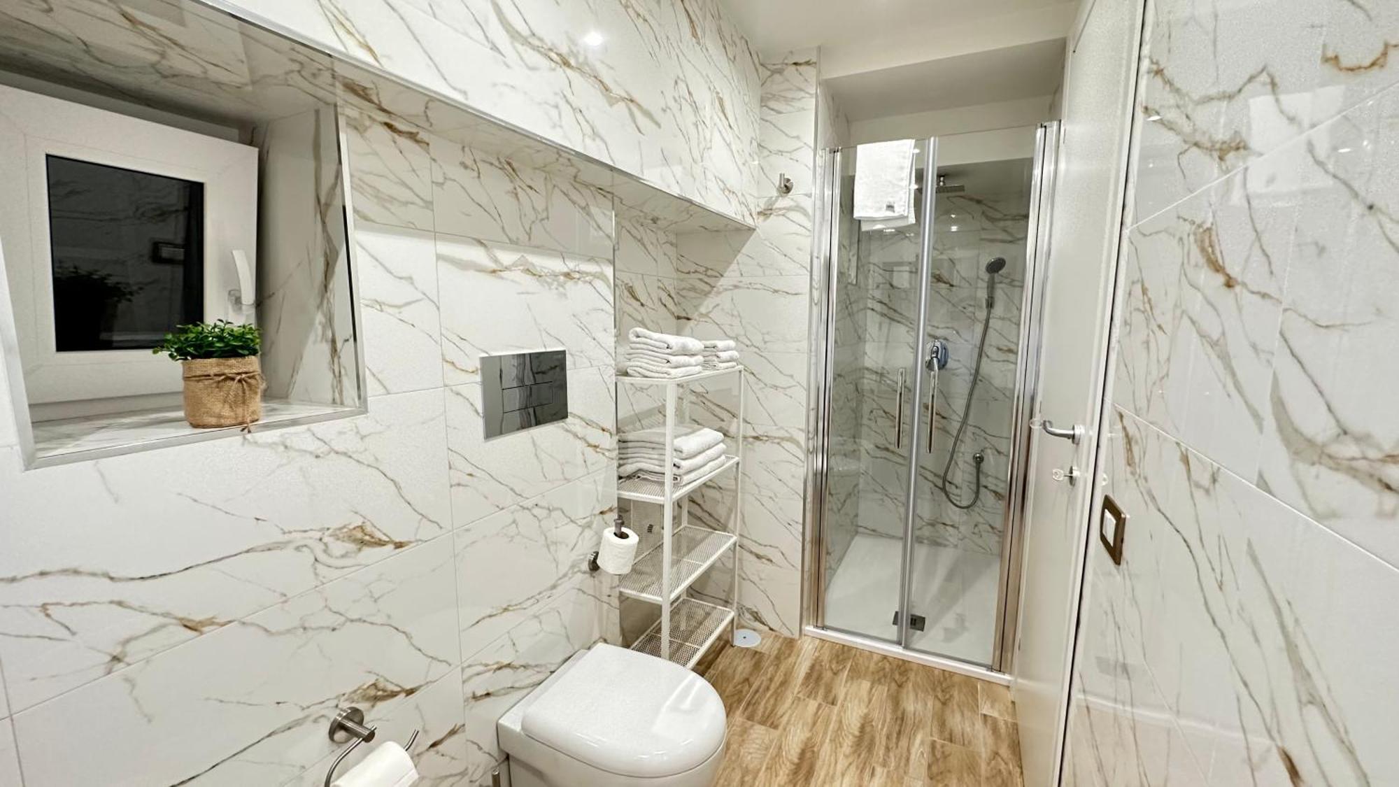 Isabel Suite Неаполь Екстер'єр фото