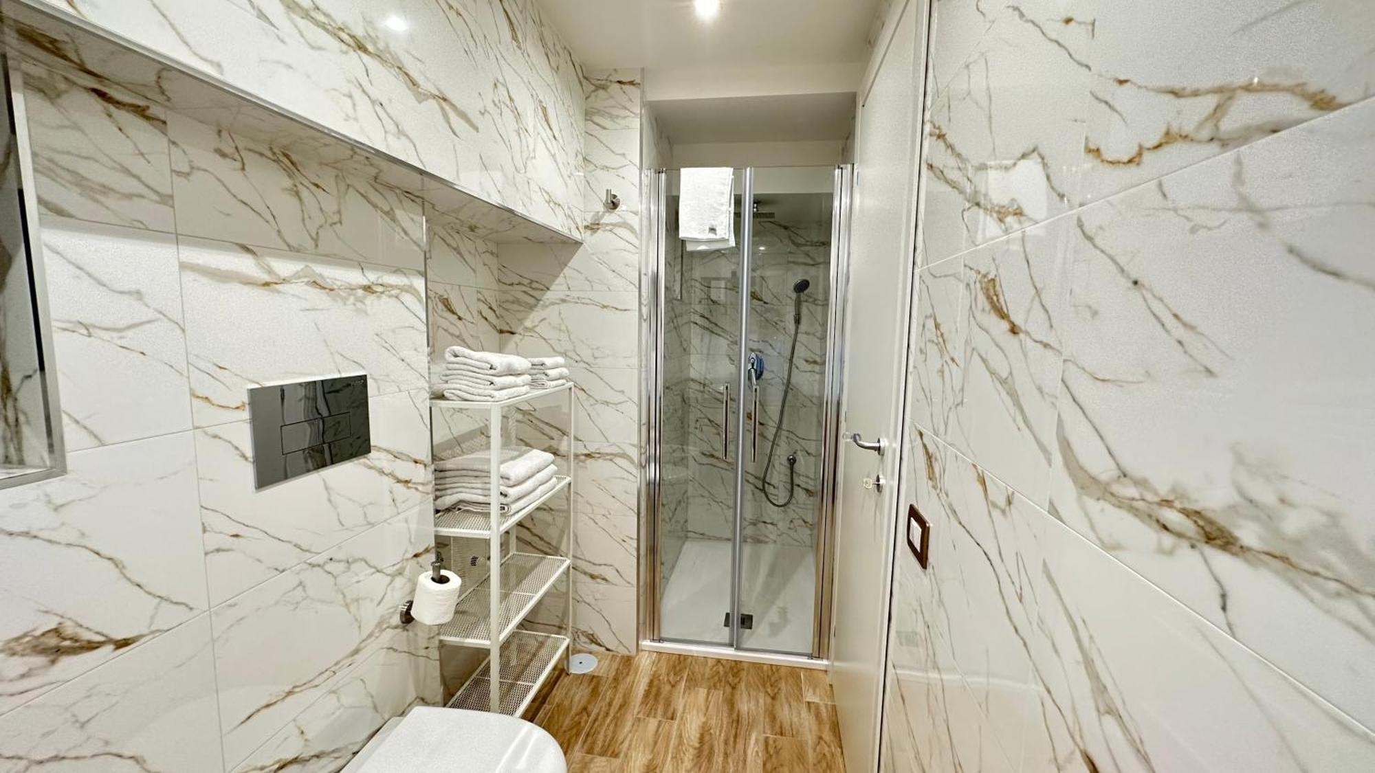 Isabel Suite Неаполь Екстер'єр фото